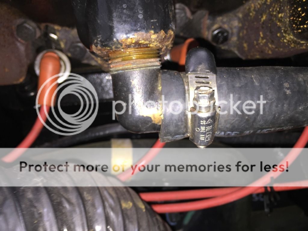 Ever have an exhaust manifold go bad on a freshwater boat? The Lake